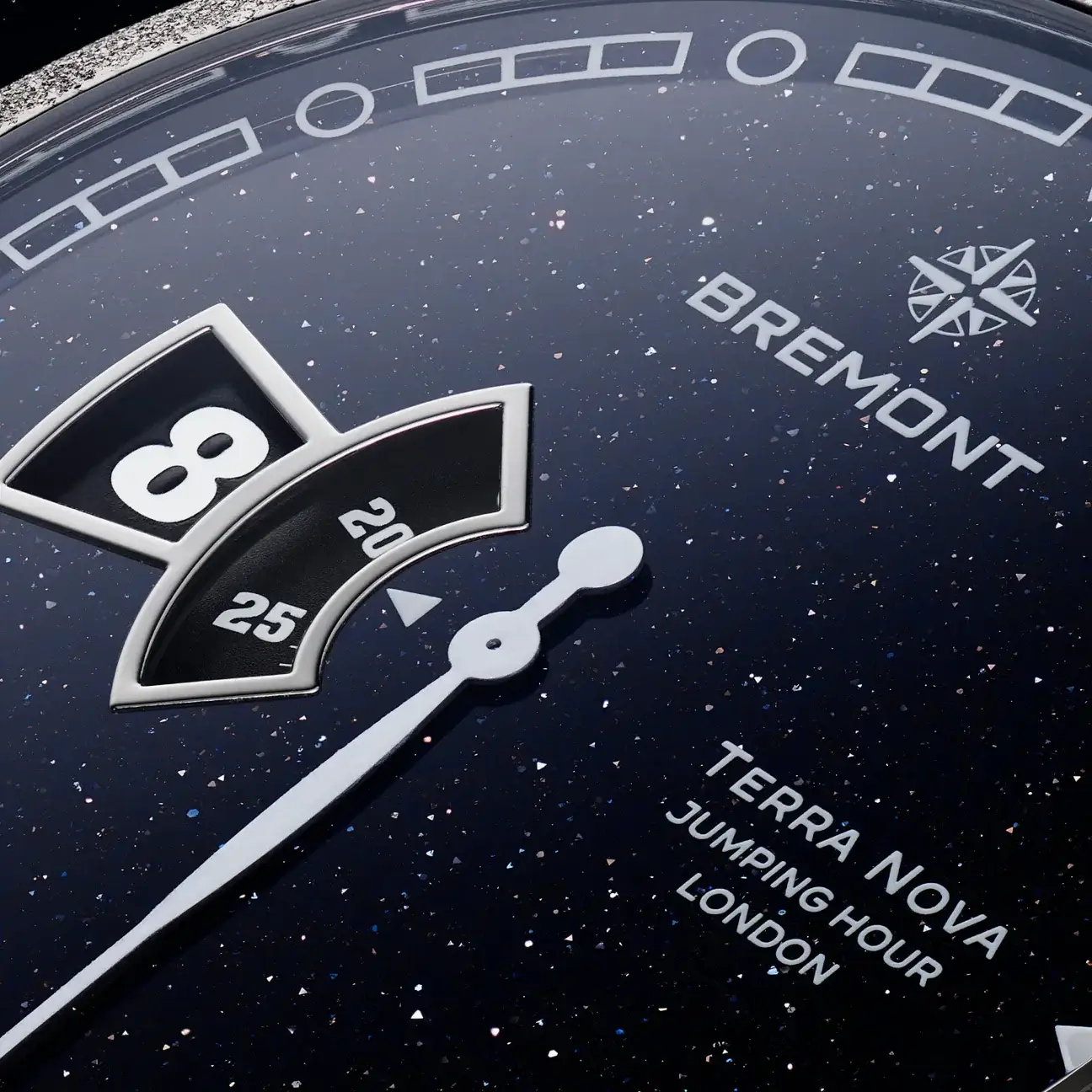 Bremont Terra Nova Jumping Hour Aventurine TN40-JH-FS-BLAV-L-S - Image 3